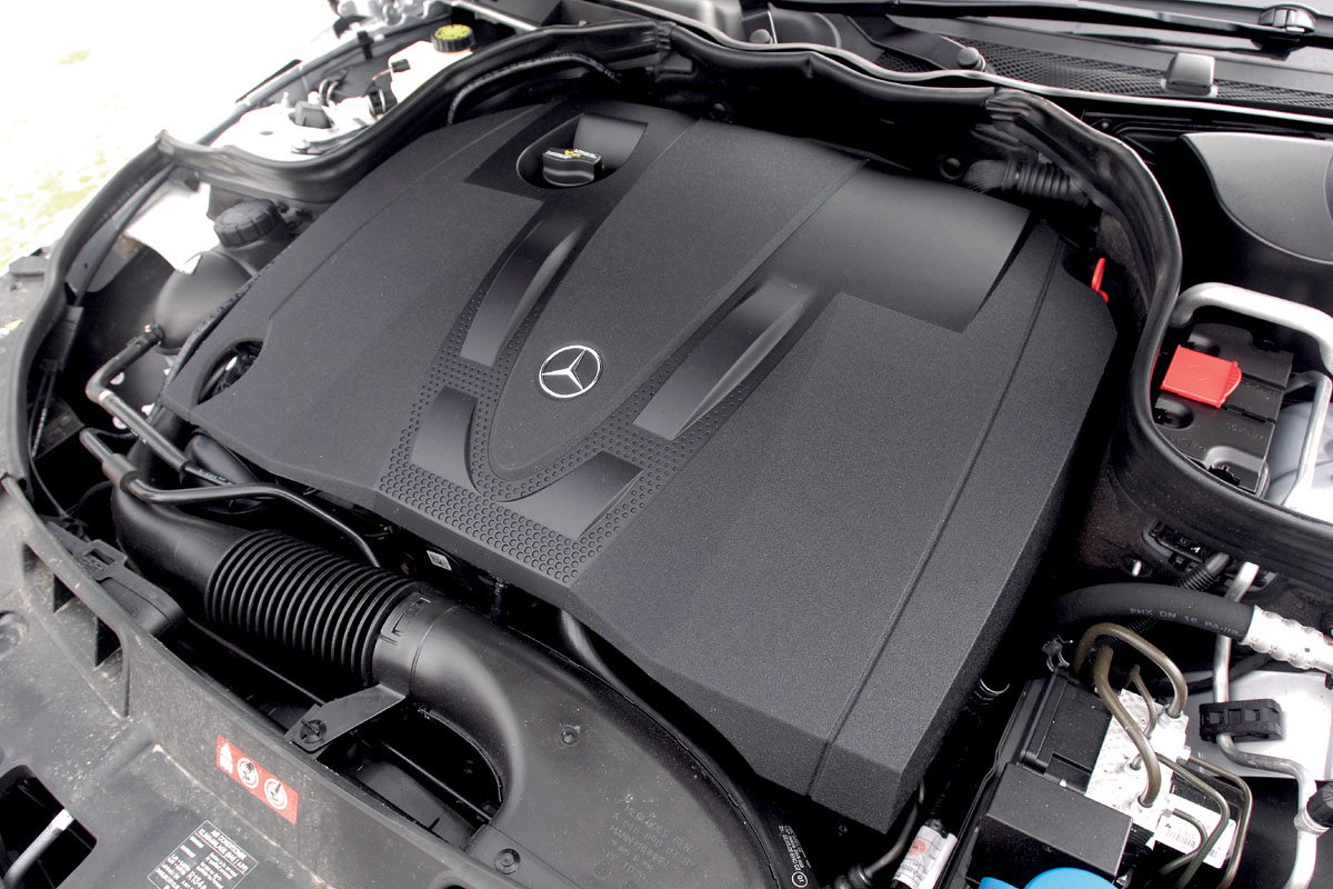 Mercedes C220 engine