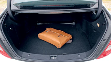Mercedes C220 boot