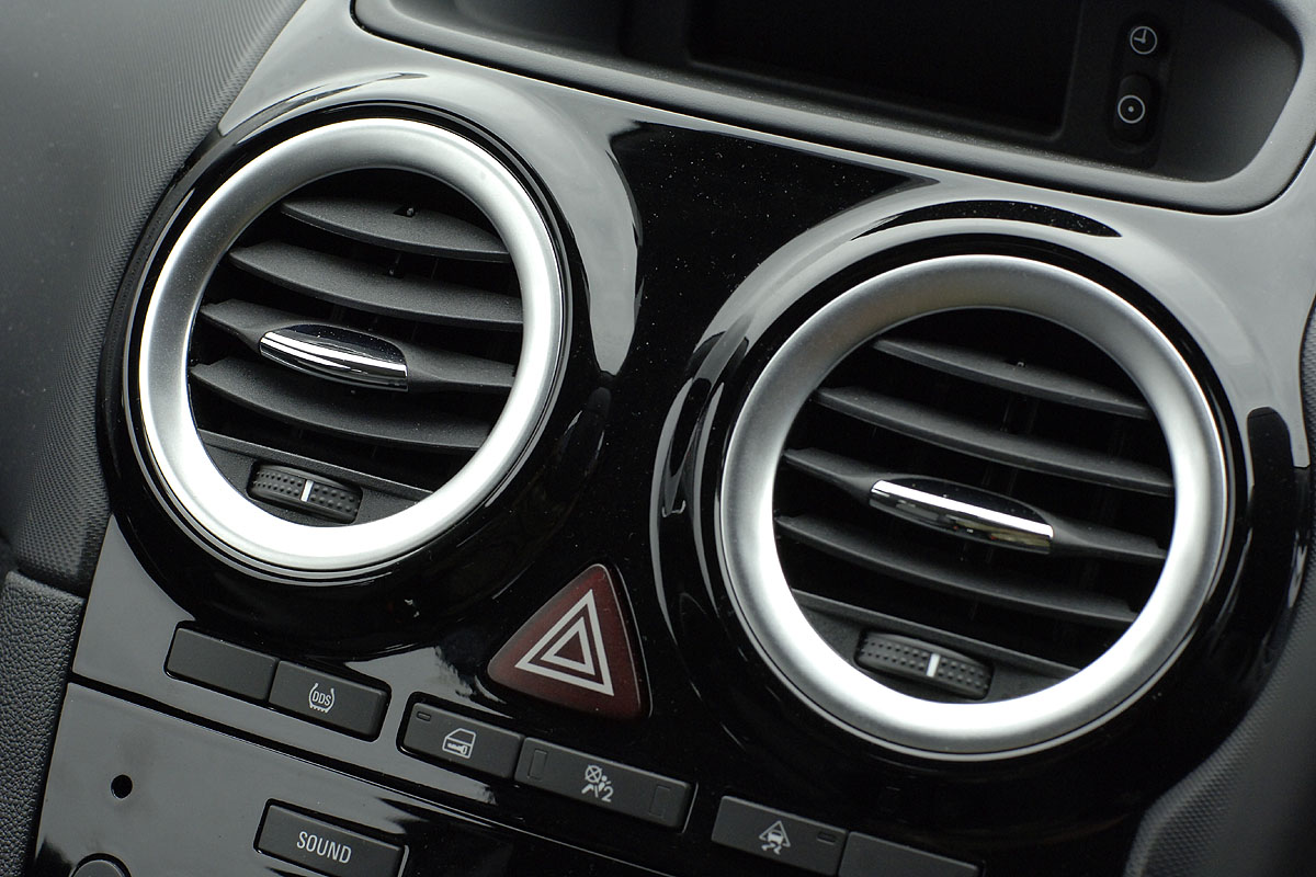 Vauxhall VXR dashboard