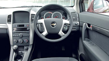 Chevrolet Captiva dashboard