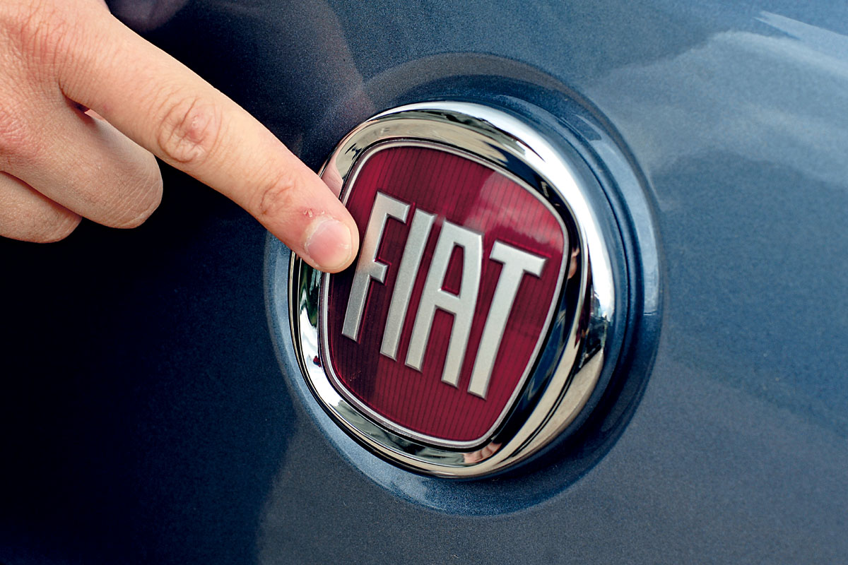 Fiat Bravo boot release