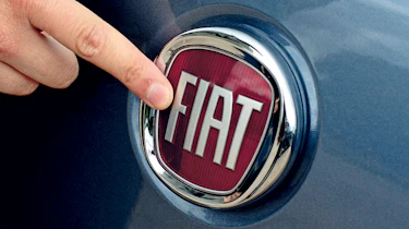 Fiat Bravo boot release