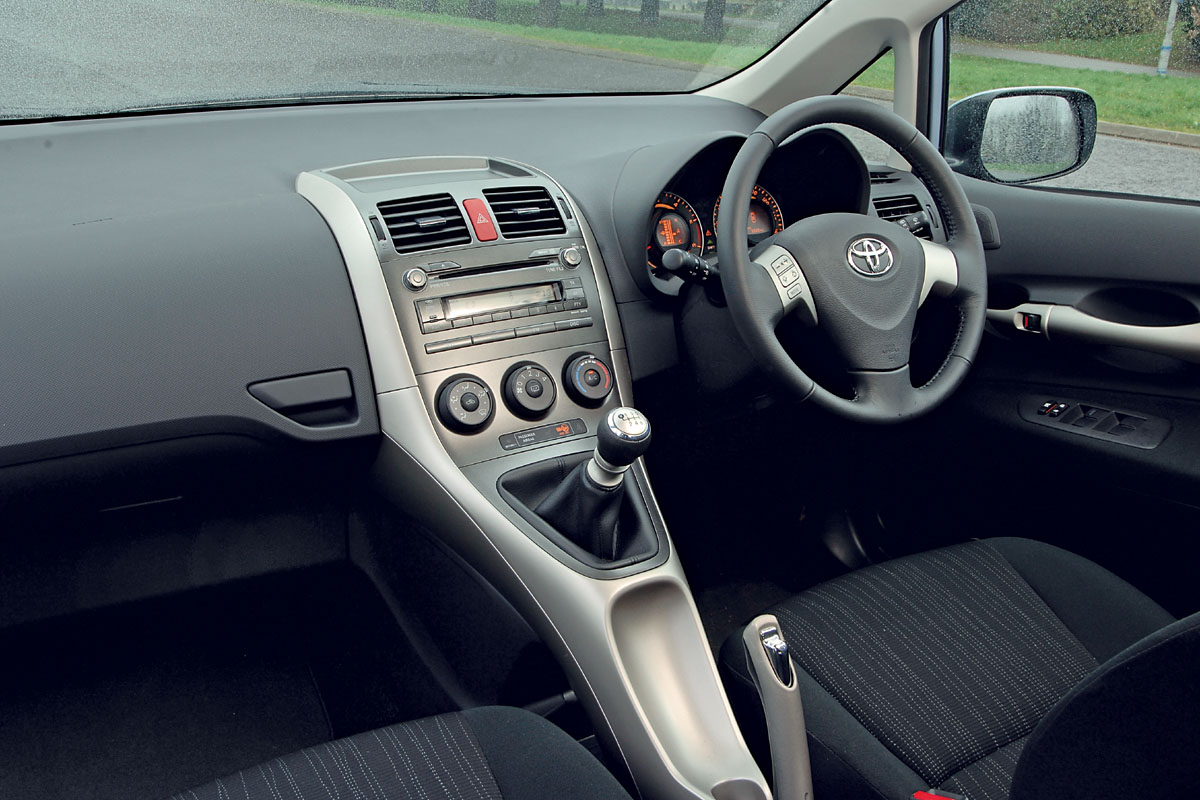 Toyota Auris dashboard