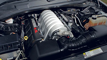 Chrysler 300C SRT-8 engine