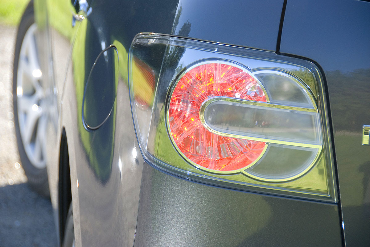 Mazda CX-7 rear light