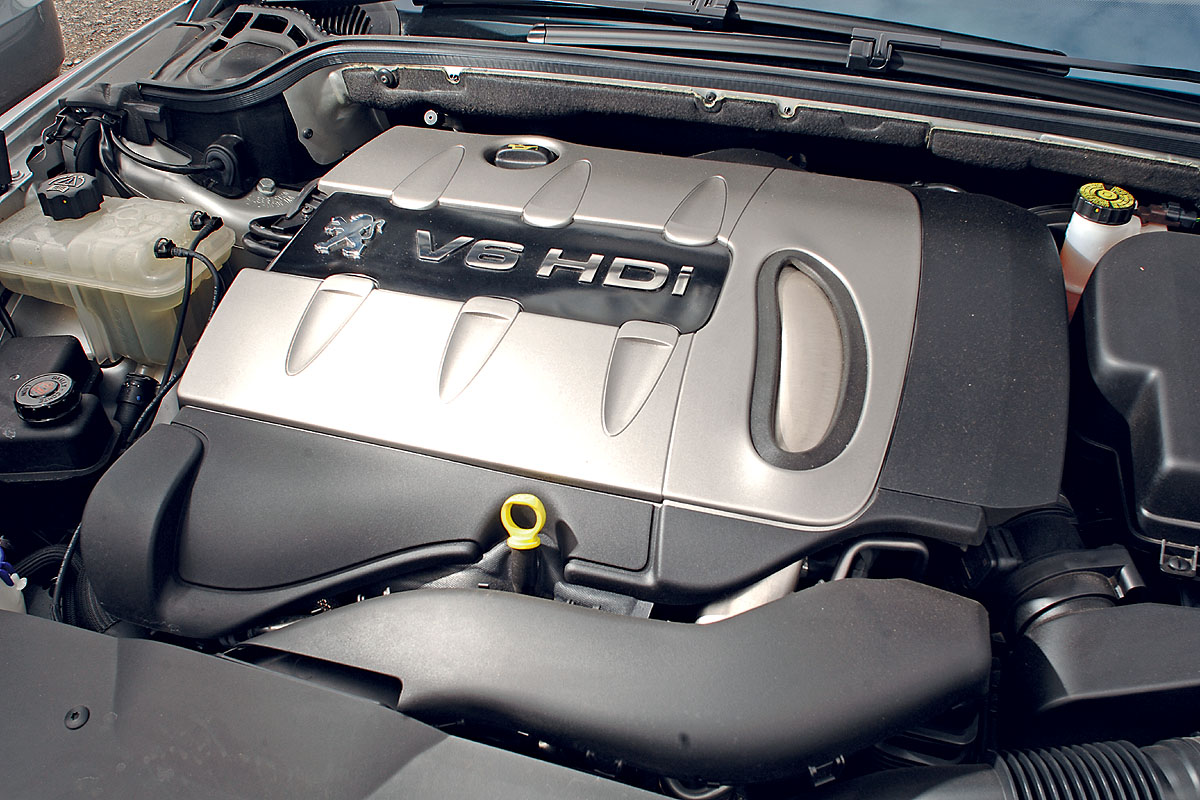 Peugeot 407 engine