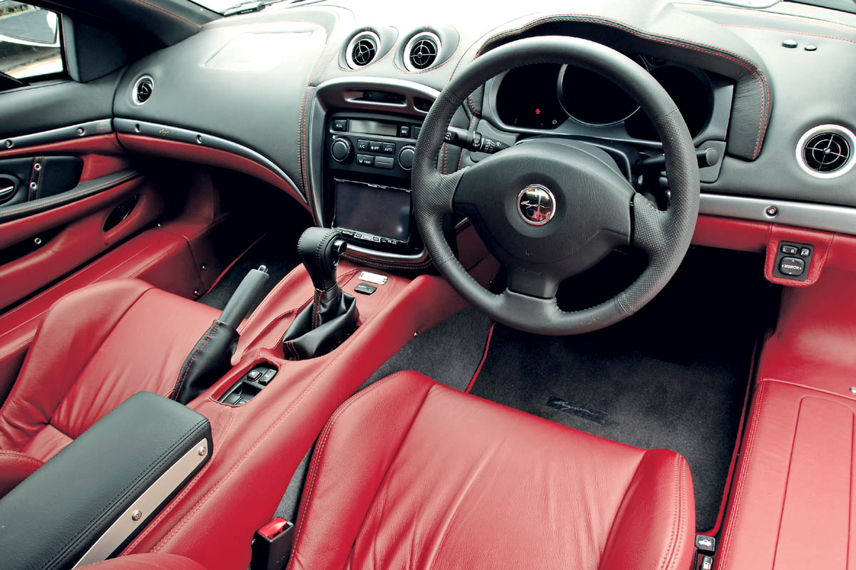 Mitsuoka Orochi
