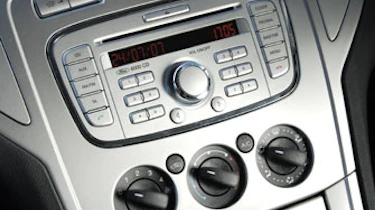 Ford Mondeo console