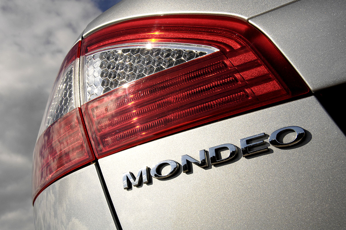 Ford Mondeo rear light