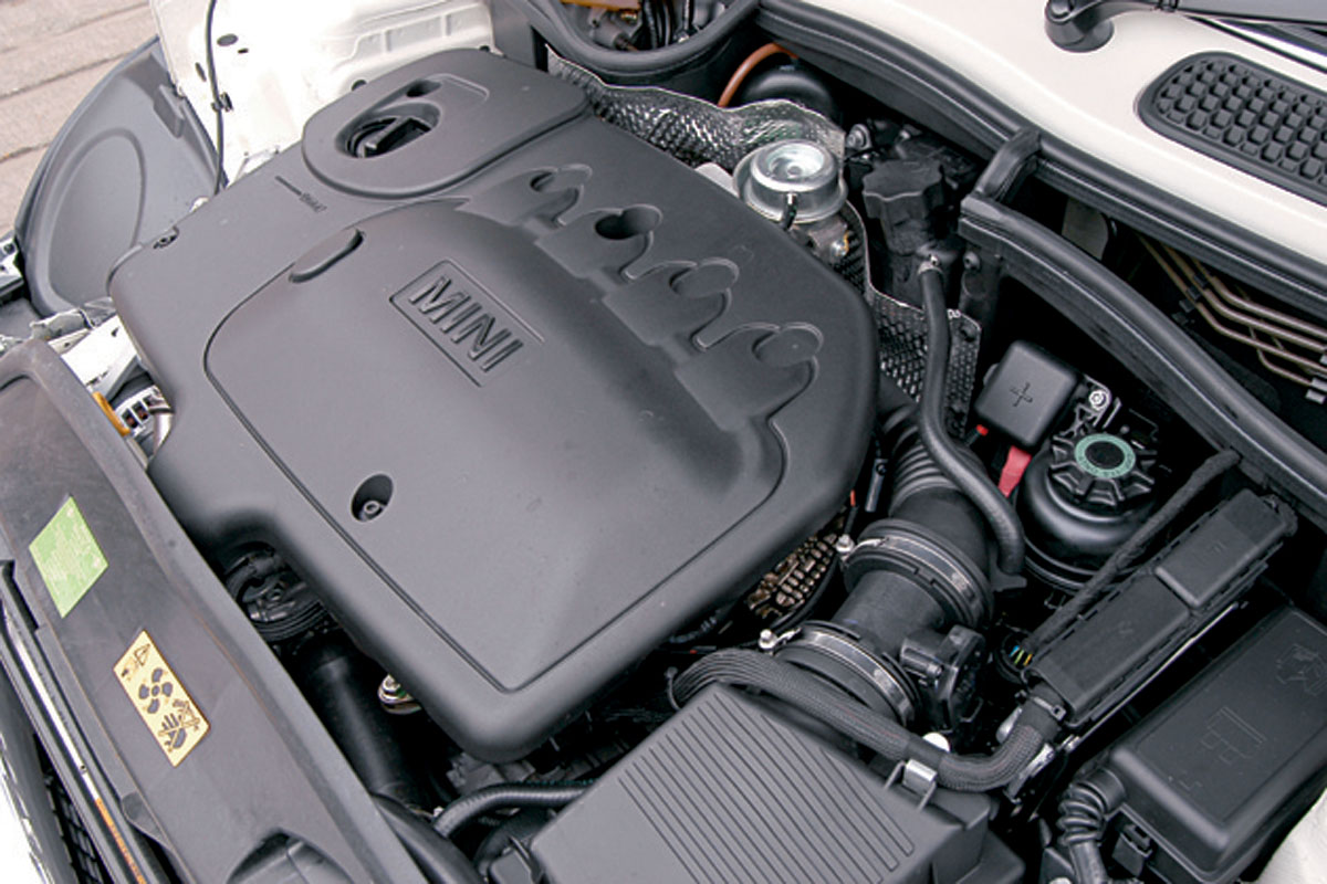 MINI One engine