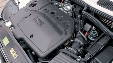 MINI One engine