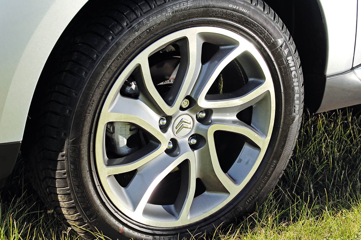 Citroen C-Crosser