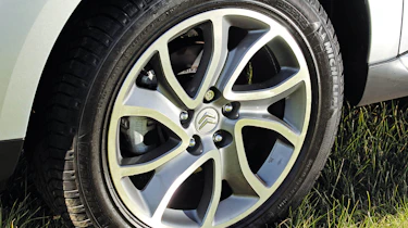 Citroen C-Crosser