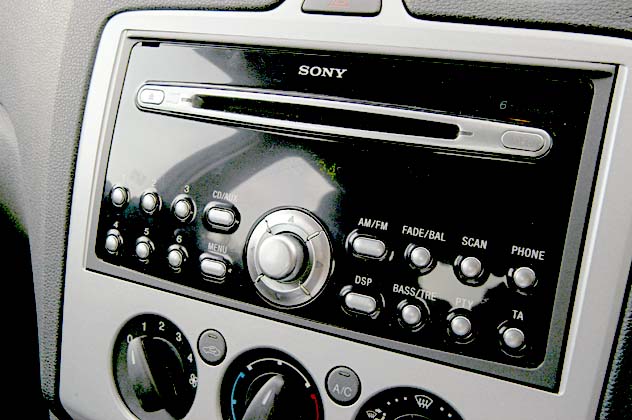 Ford Focus Sony stereo