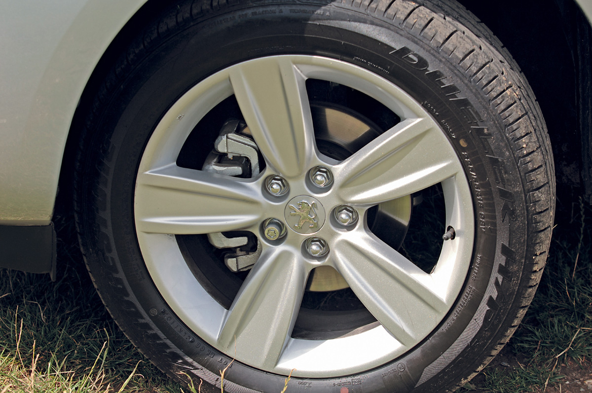Peugeot 4007