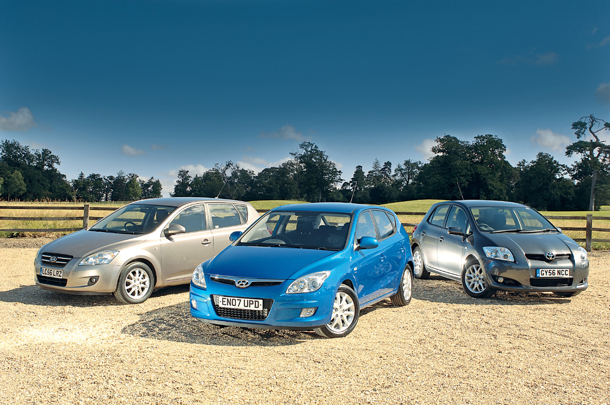 Hyundai i30 Toyota Auris Kia Cee'd