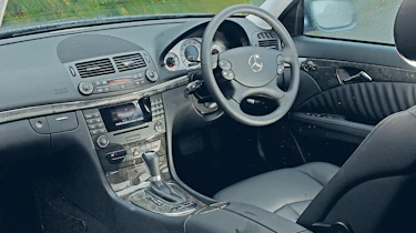 Mercedes E220 CDI interior