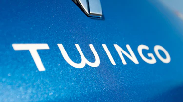 Twingo badge