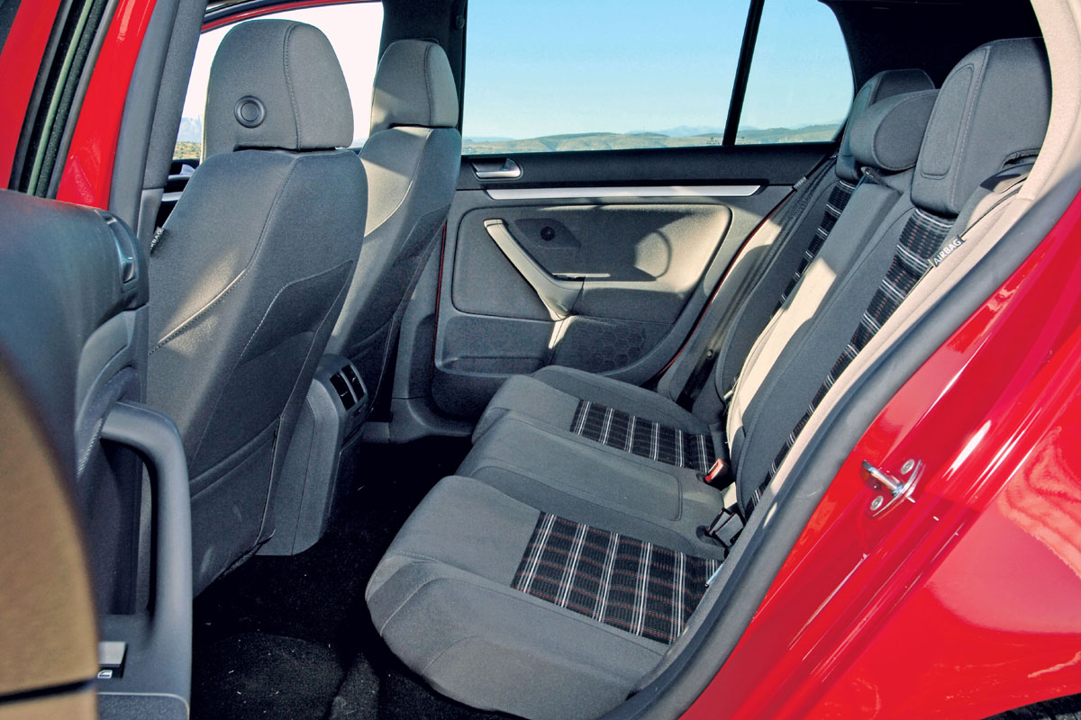 Volkswagen Golf GTI DSG