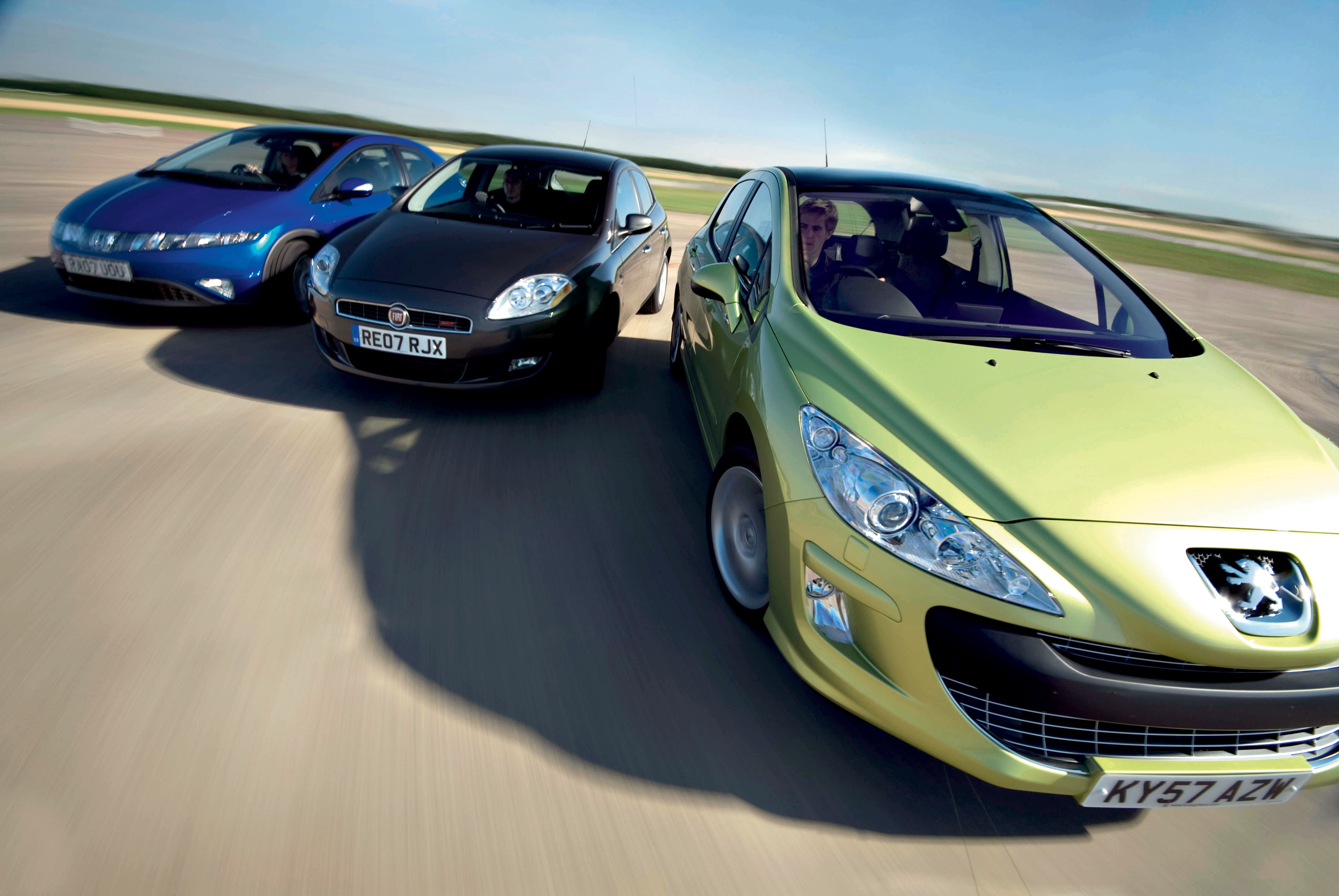 Peugeot 308 vs rivals