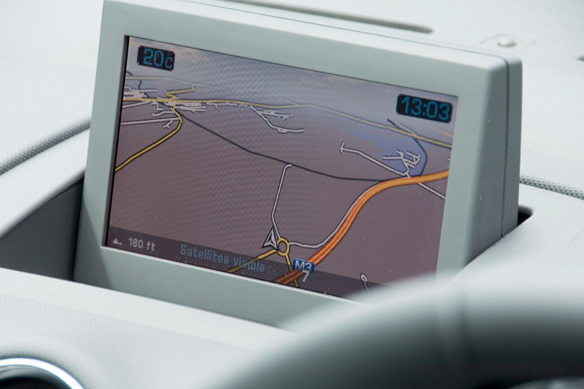 308 sat-nav