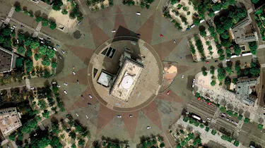 Place Charles de Gaulle, Paris, France