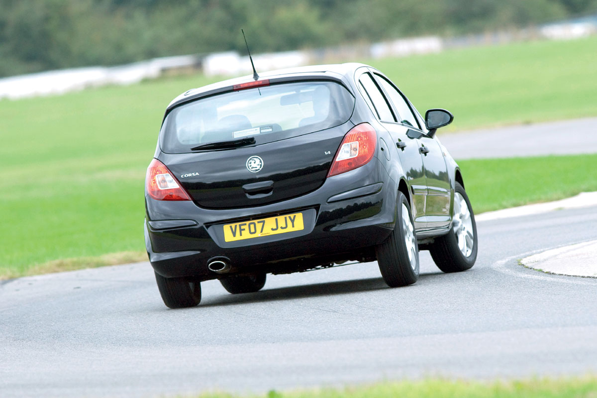Corsa back