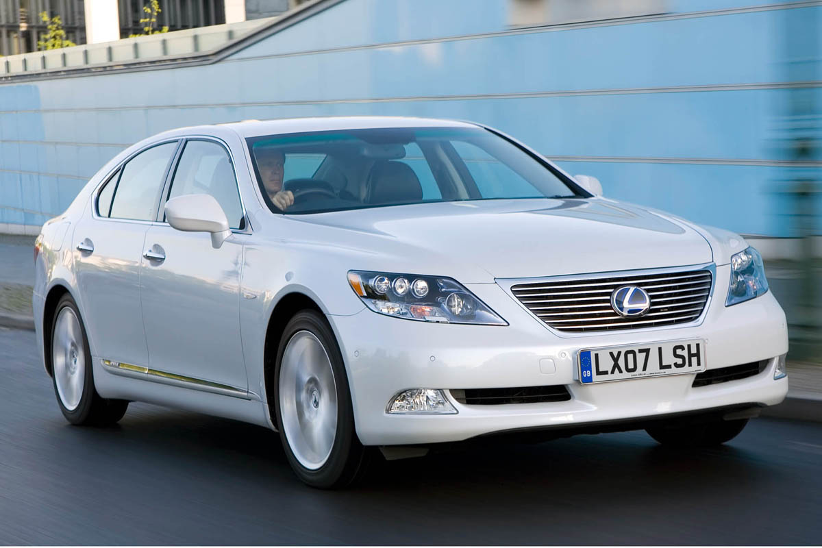Lexus LS