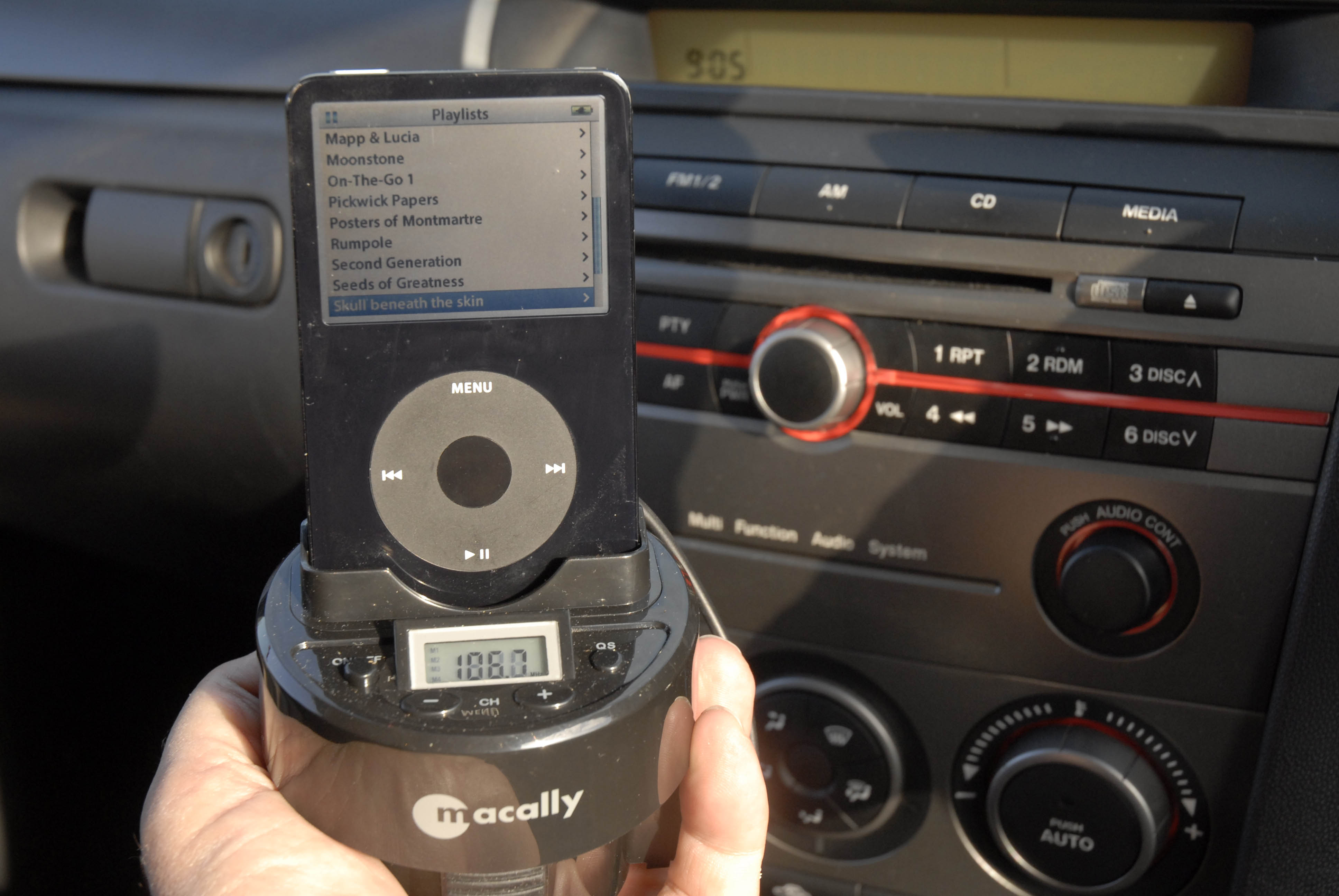 Mazda 3 stereo