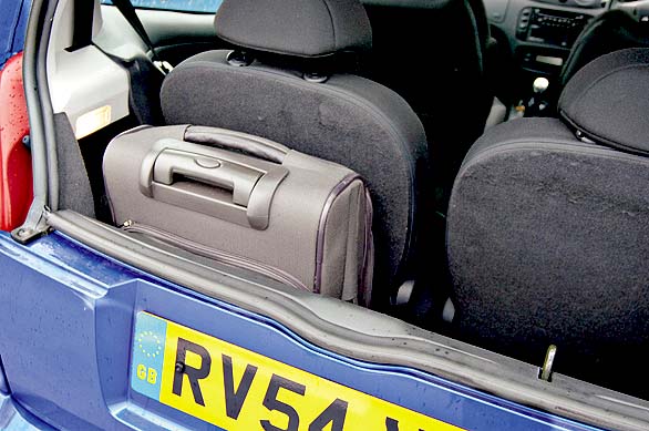 Citroen C2 VTS boot