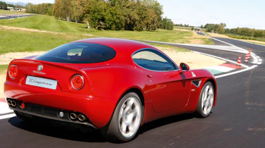 Alfa Romeo 8C