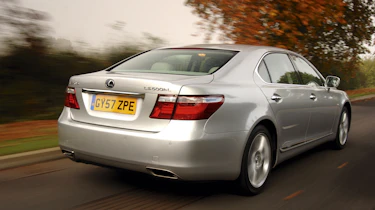 Lexus LS