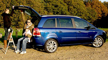 Side view of Vauxhall Zafira 1.9