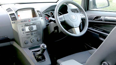 Vauxhall Zafira interior