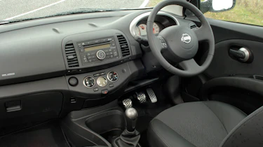 Micra interior