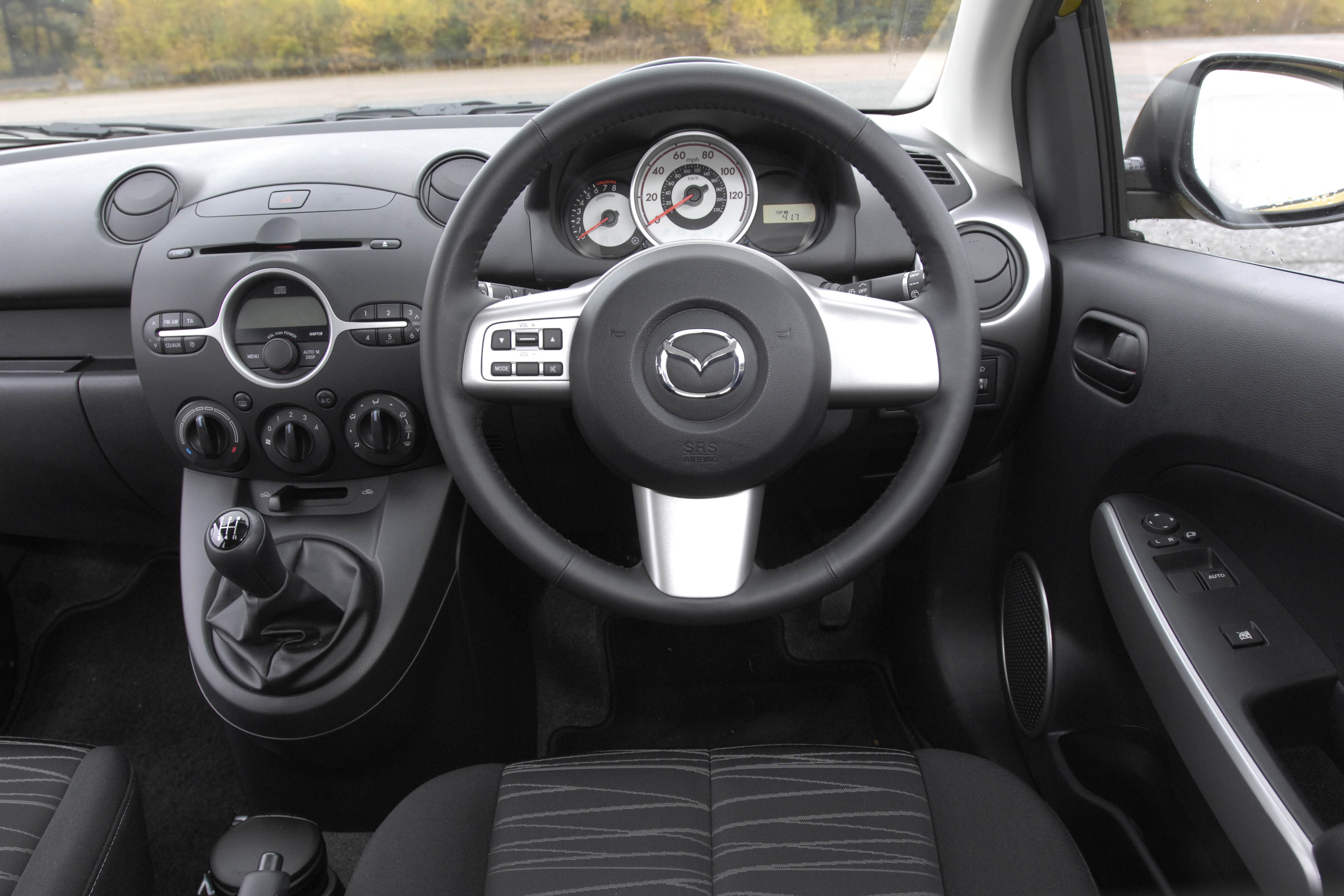 Mazda2 dash