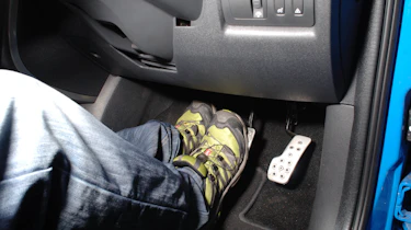 Clio pedals