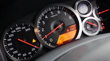 GT-R dials