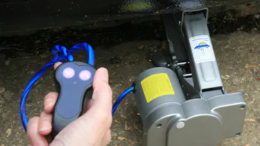 Powered jacks