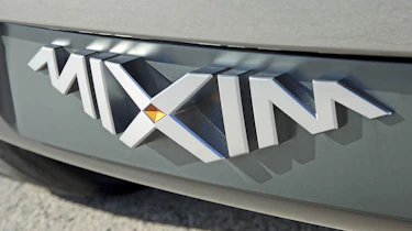 Nissan Mixim