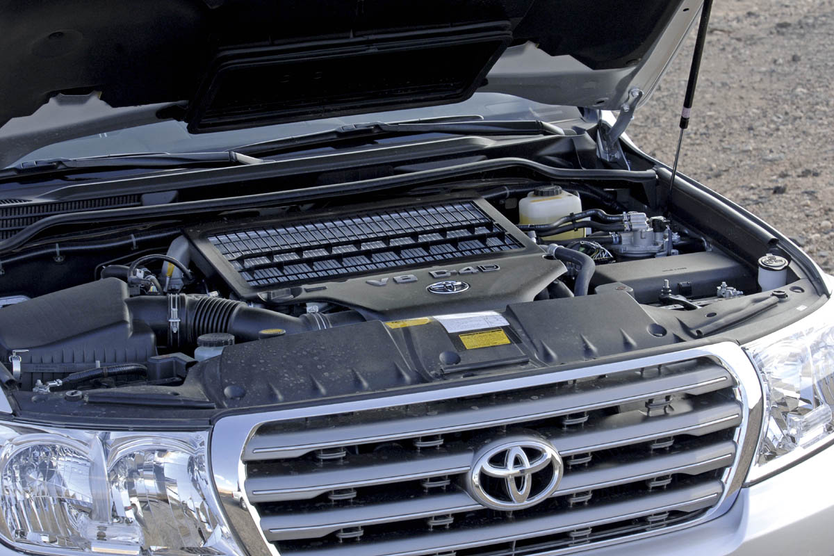 Toyota Land Cruiser V8