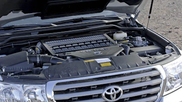 Toyota Land Cruiser V8