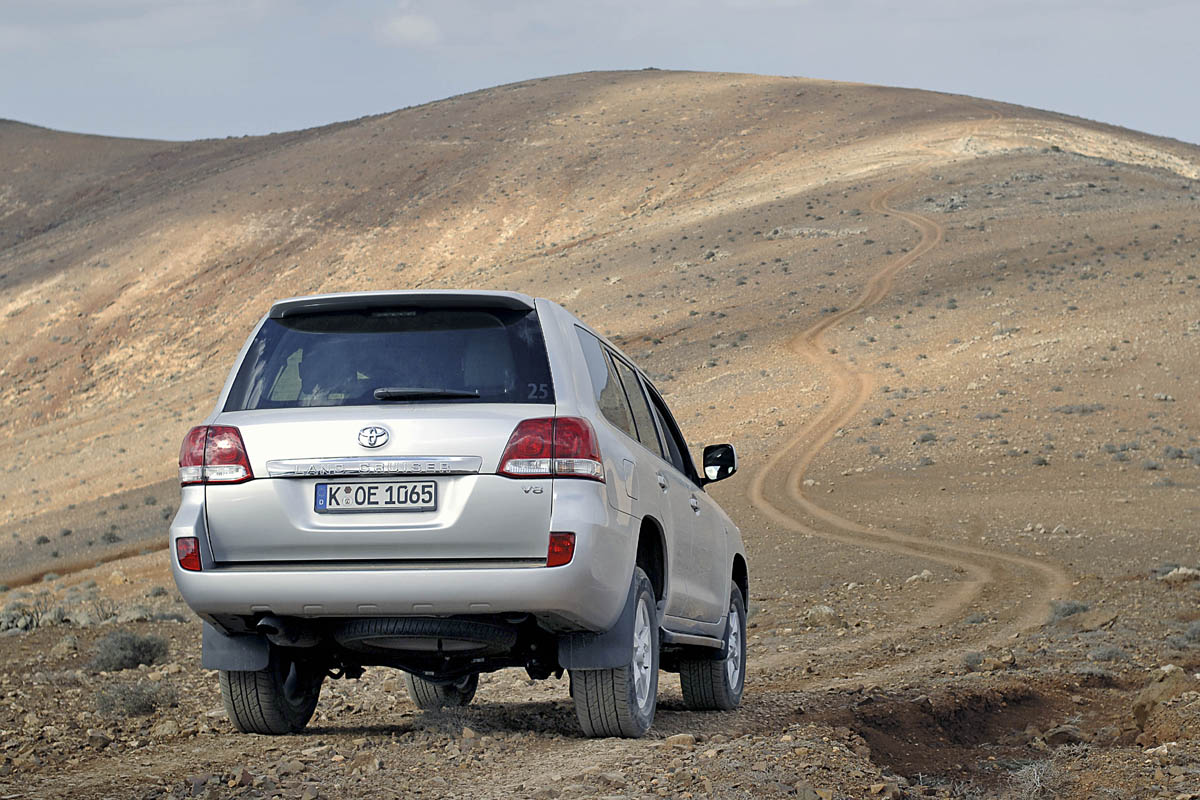 Toyota Land Cruiser V8