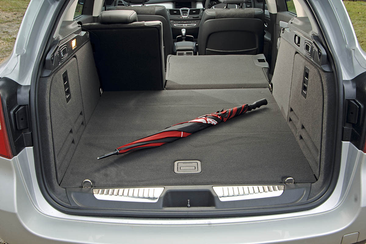Renault Laguna boot