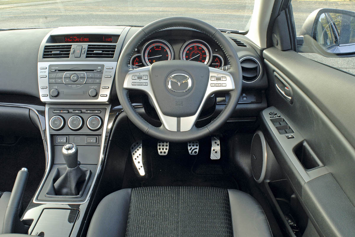 Mazda 6