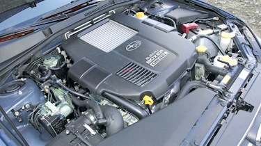 Subaru engine