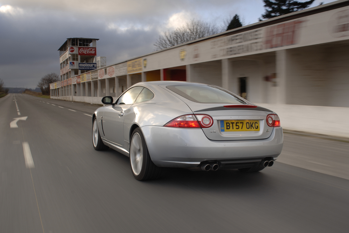 Jaguar XKR