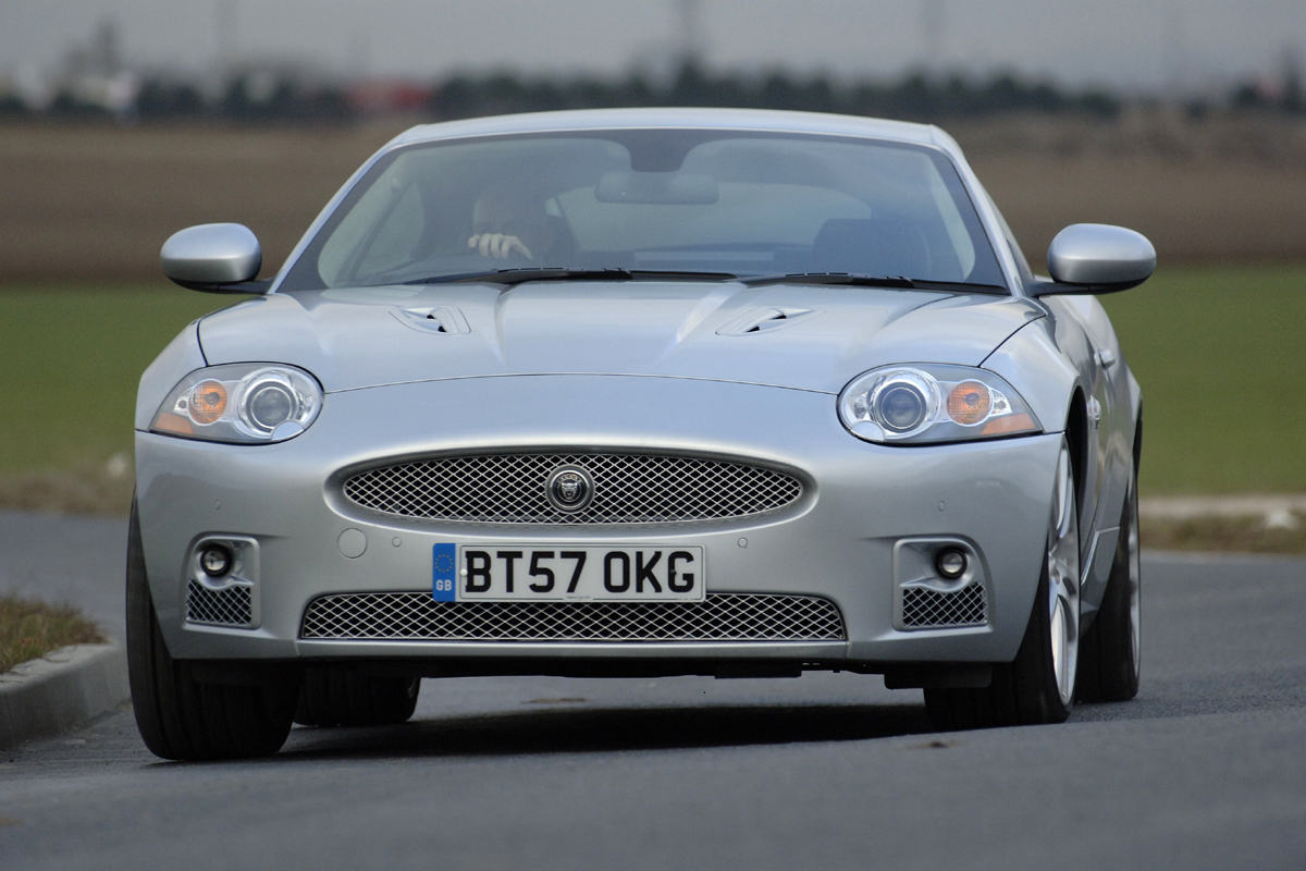 Jaguar XKR