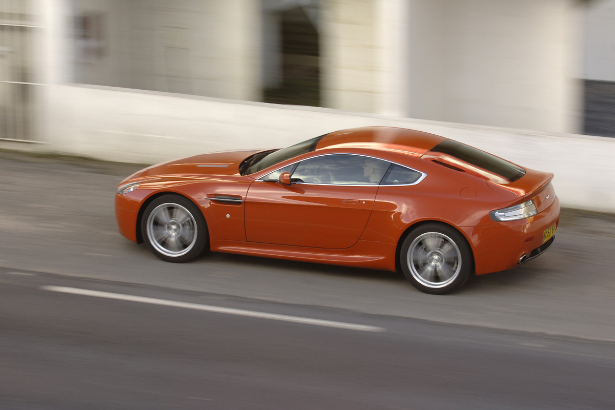 Aston Martin N400
