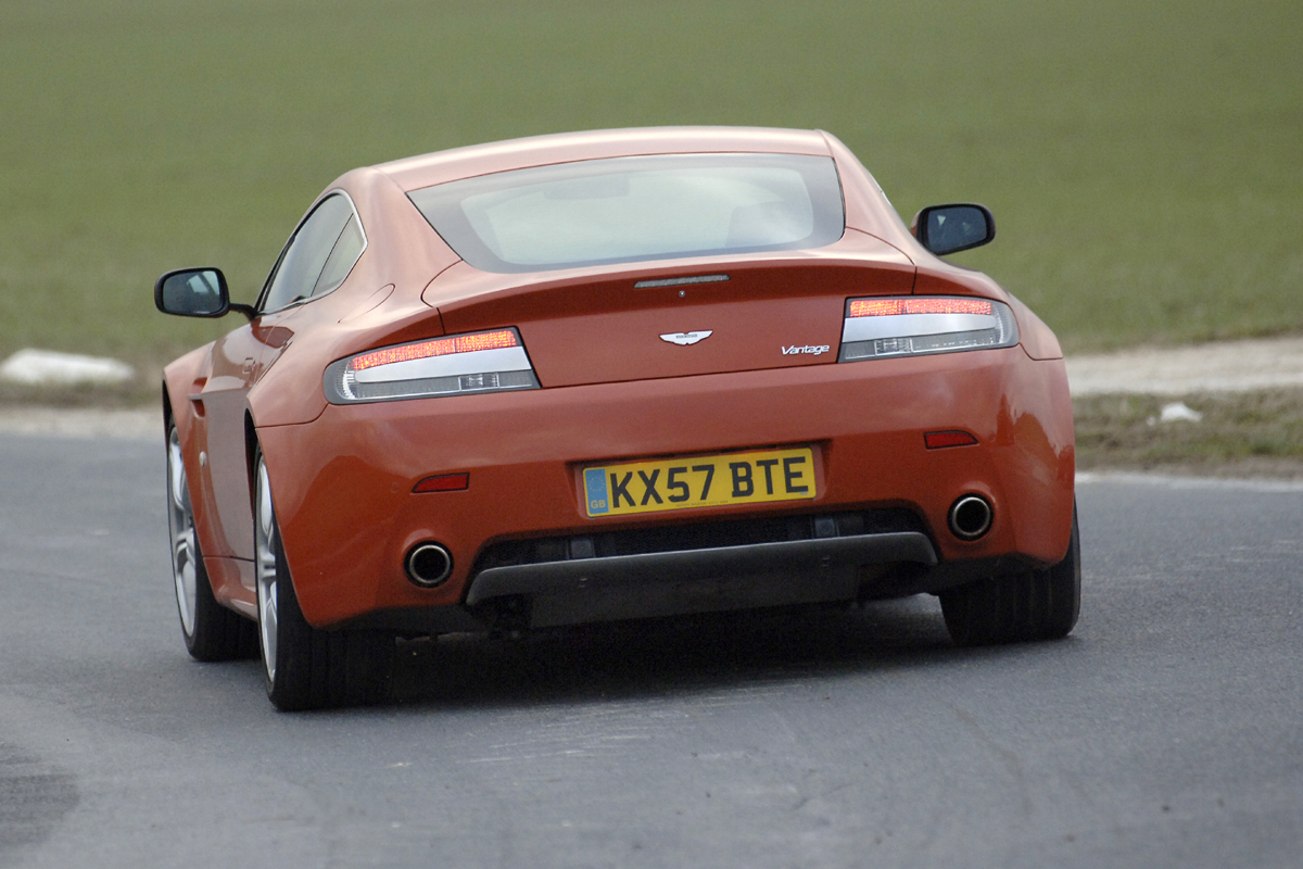 Aston Martin N400